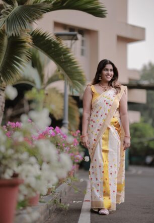 Micro flower golden kasavu cotton set mundu