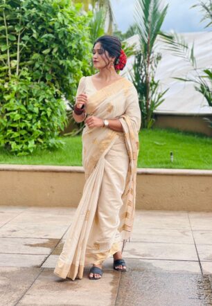 തമ്പുരാട്ടി/Thamburati golden tissue saree