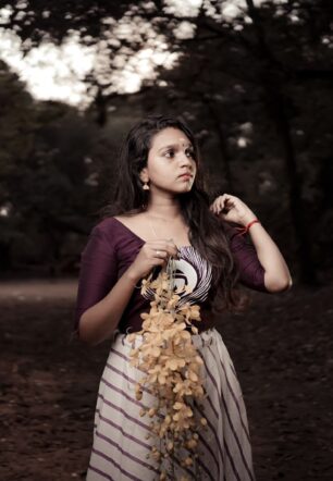 Myilpeeli lines Pattu Pavada Unsitiched