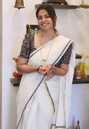 Anu Shree inspired temple set mundu 2.80 Premium quality